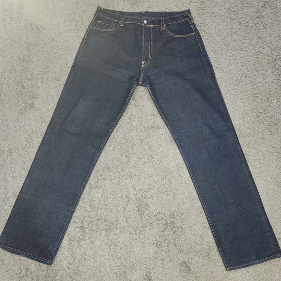 Evisu Jeans - Picture 13 of 14